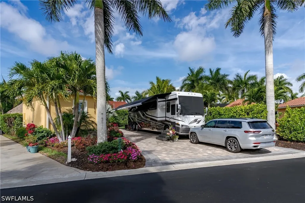 13625 Snapper Lane Naples FL 34114