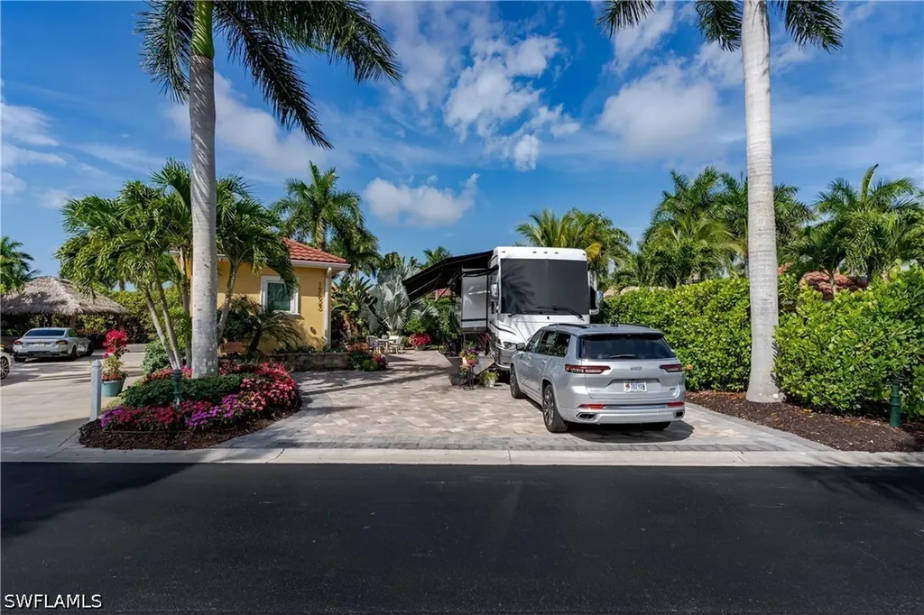 13625 Snapper Lane Naples FL 34114