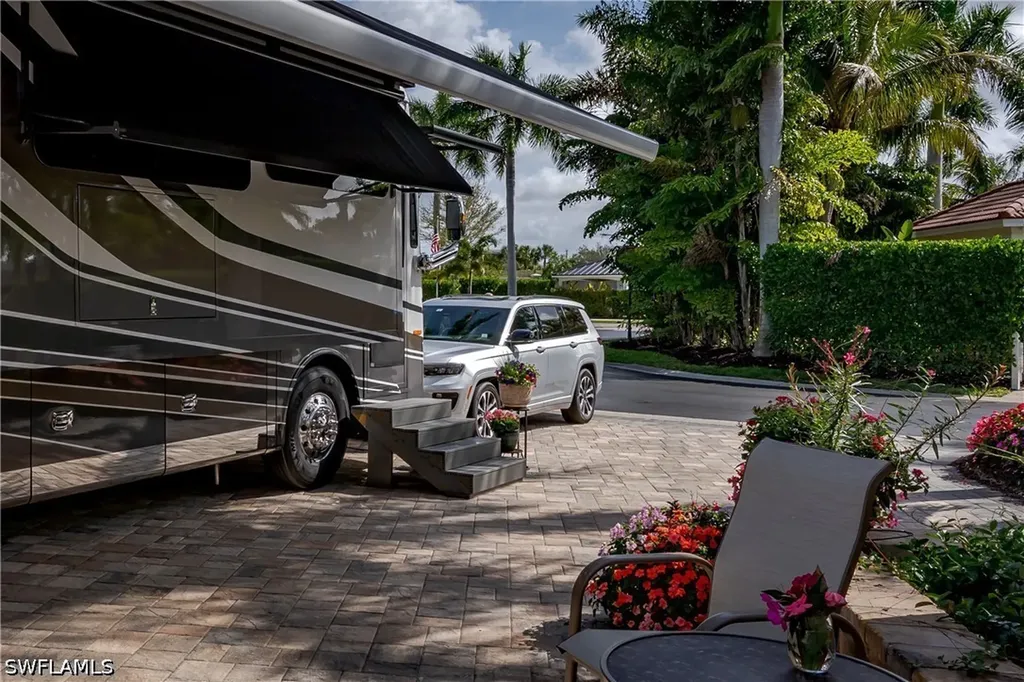 13625 Snapper Lane Naples FL 34114
