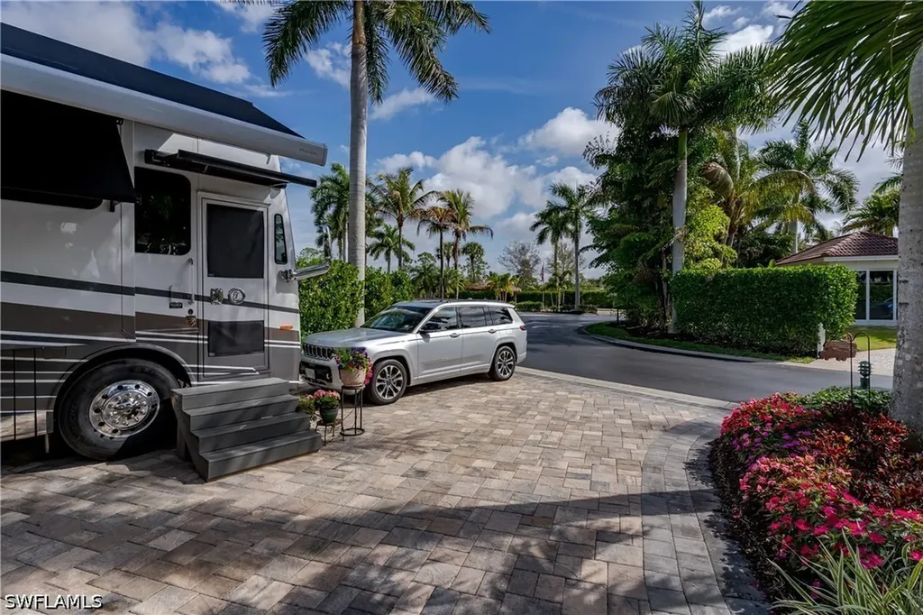 13625 Snapper Lane Naples FL 34114