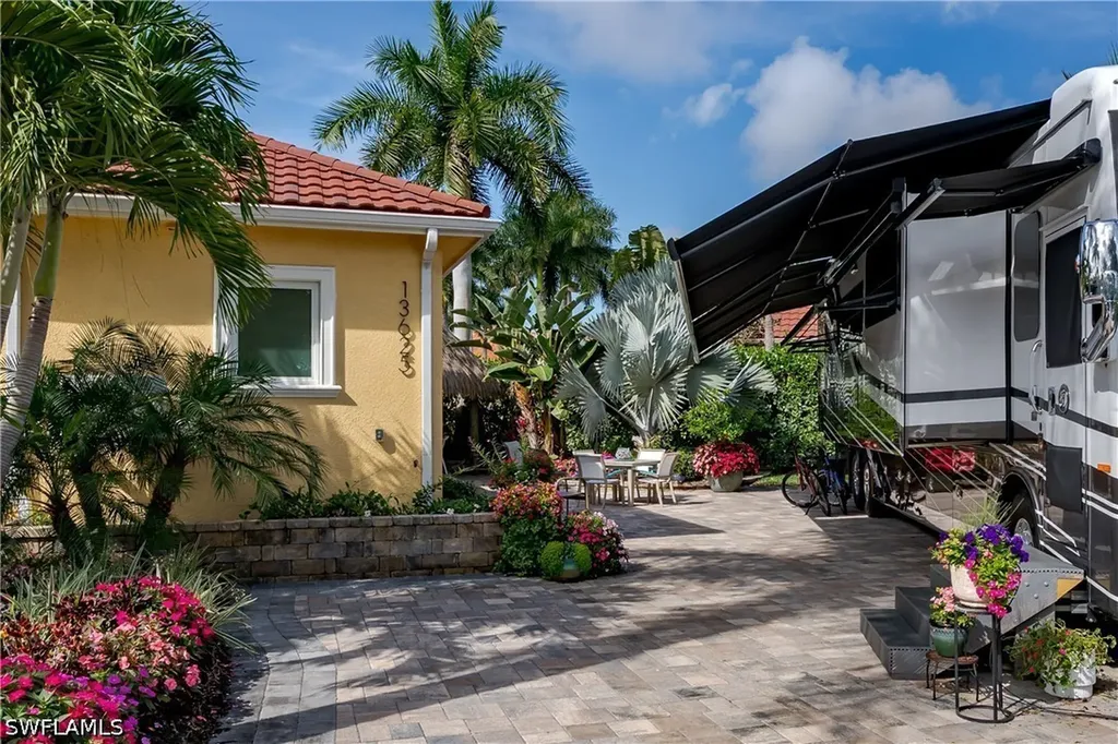 13625 Snapper Lane Naples FL 34114
