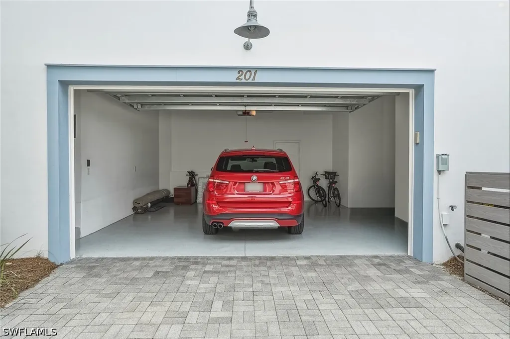 6561 Dominica Drive Naples FL 34113