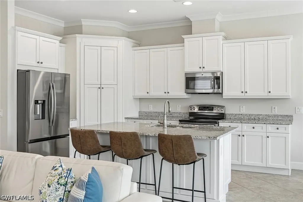 6561 Dominica Drive Naples FL 34113