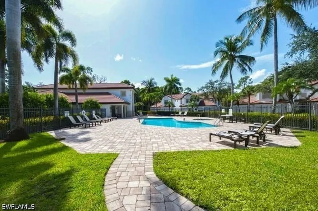 2515 Talon Court Naples FL 34105