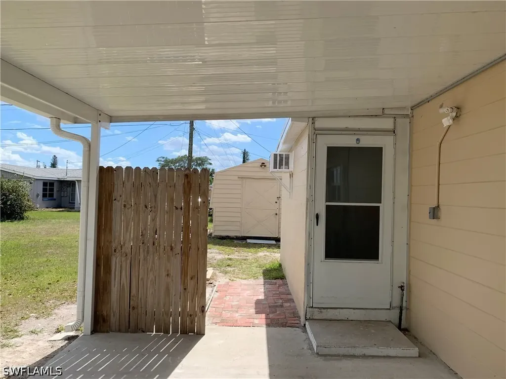 1120 Vineyard Street Lehigh Acres FL 33936