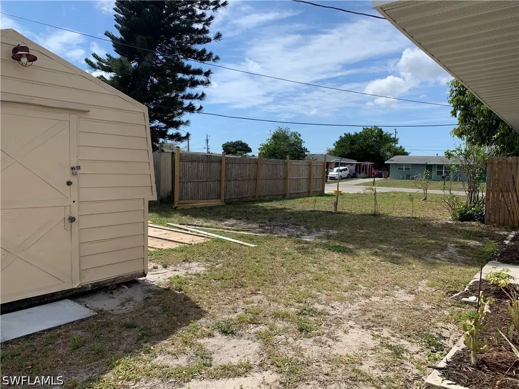 1120 Vineyard Street Lehigh Acres FL 33936