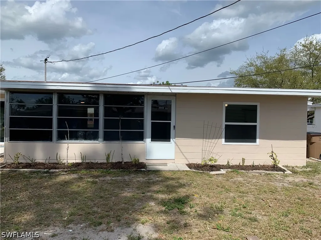 1120 Vineyard Street Lehigh Acres FL 33936