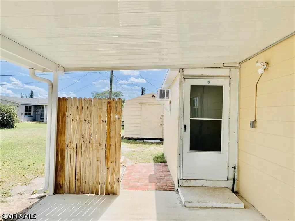 1120 Vineyard Street Lehigh Acres FL 33936