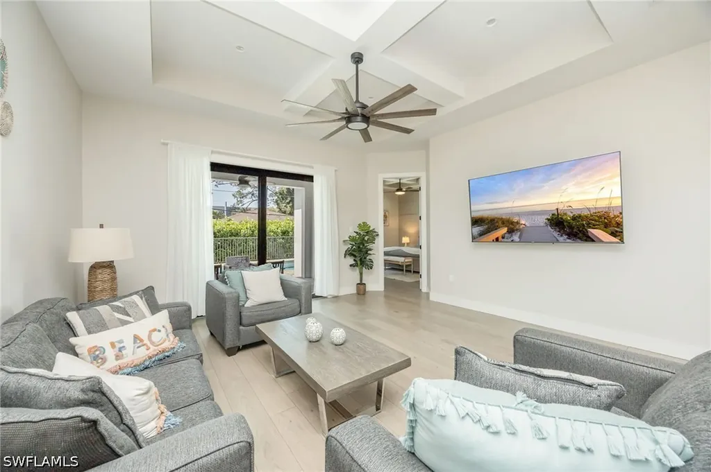 3552 Hibiscus Avenue Naples FL 34104