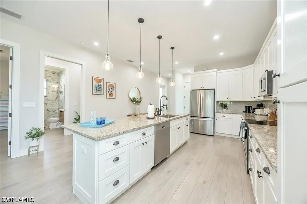 3552 Hibiscus Avenue Naples FL 34104