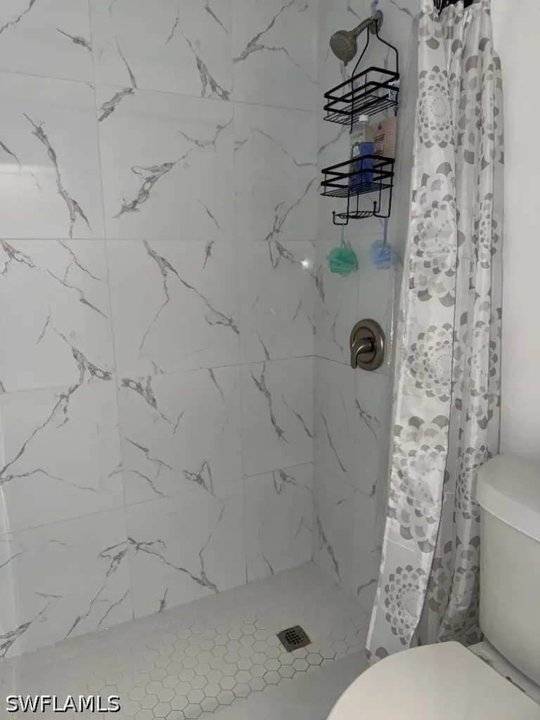 5395 Treetops Drive Naples FL 34113
