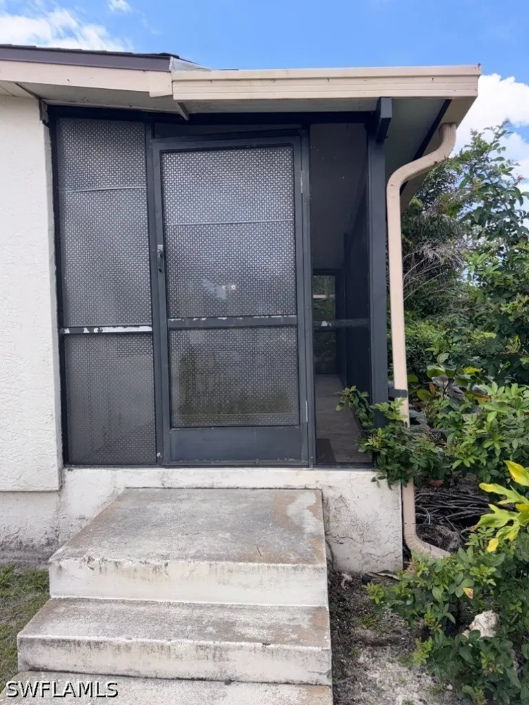 5395 Treetops Drive Naples FL 34113