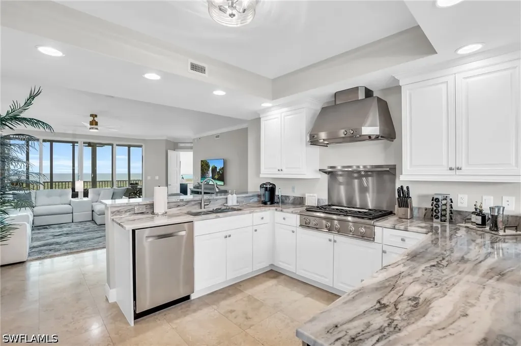 265 Indies Way Naples FL 34110