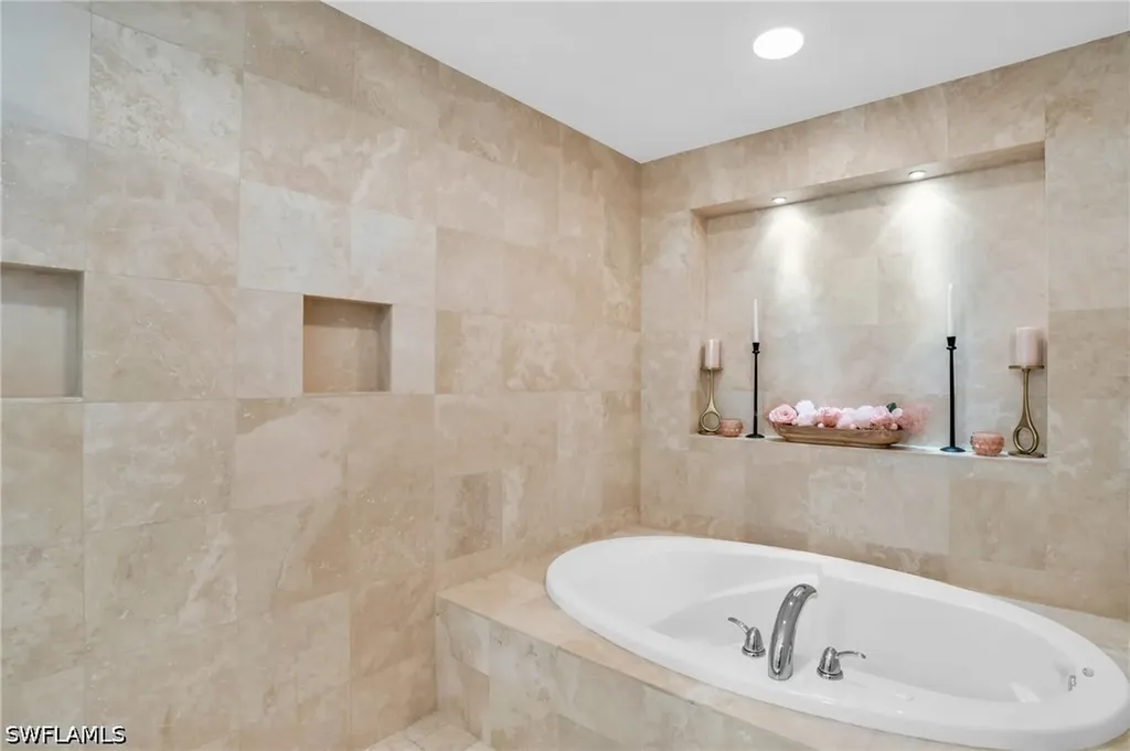 265 Indies Way Naples FL 34110