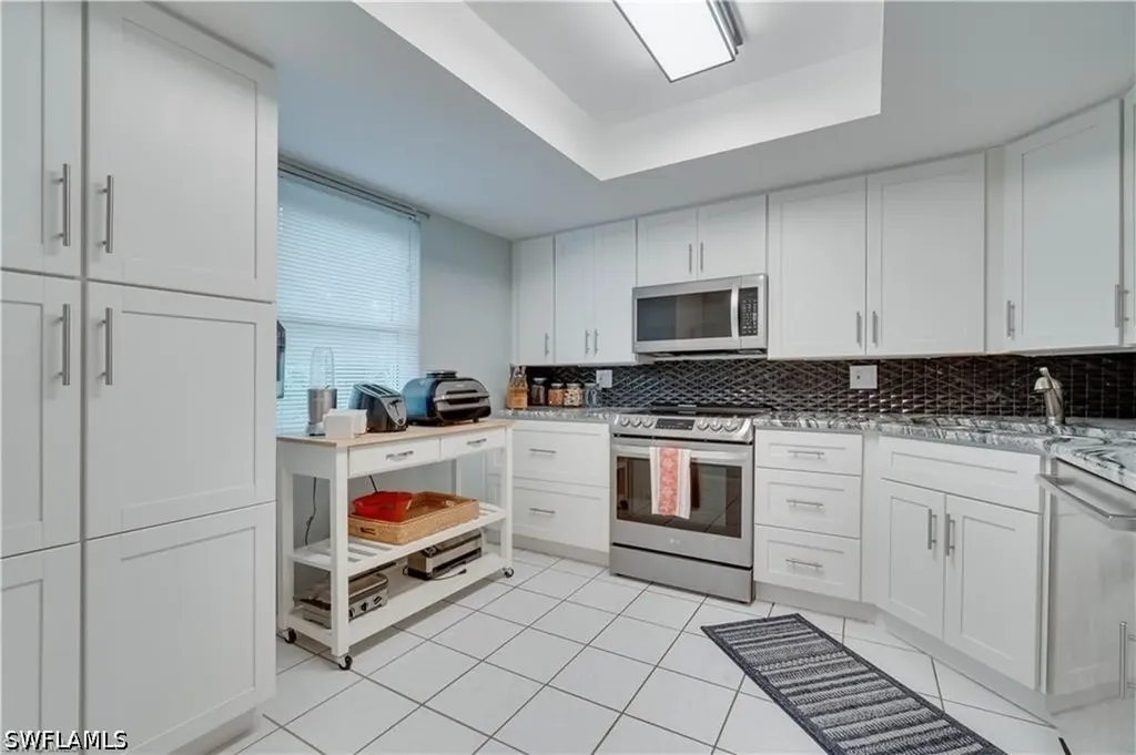 1960 Bald Eagle Drive Naples FL 34105