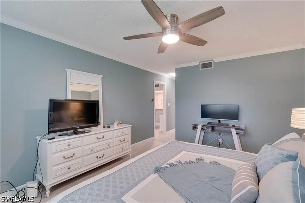 1960 Bald Eagle Drive Naples FL 34105