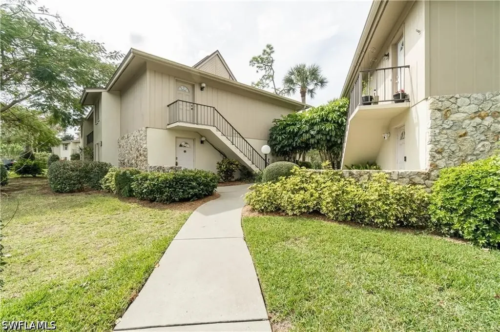 1960 Bald Eagle Drive Naples FL 34105