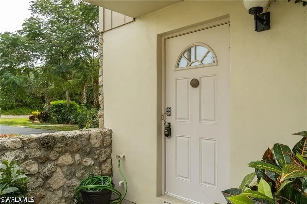 1960 Bald Eagle Drive Naples FL 34105