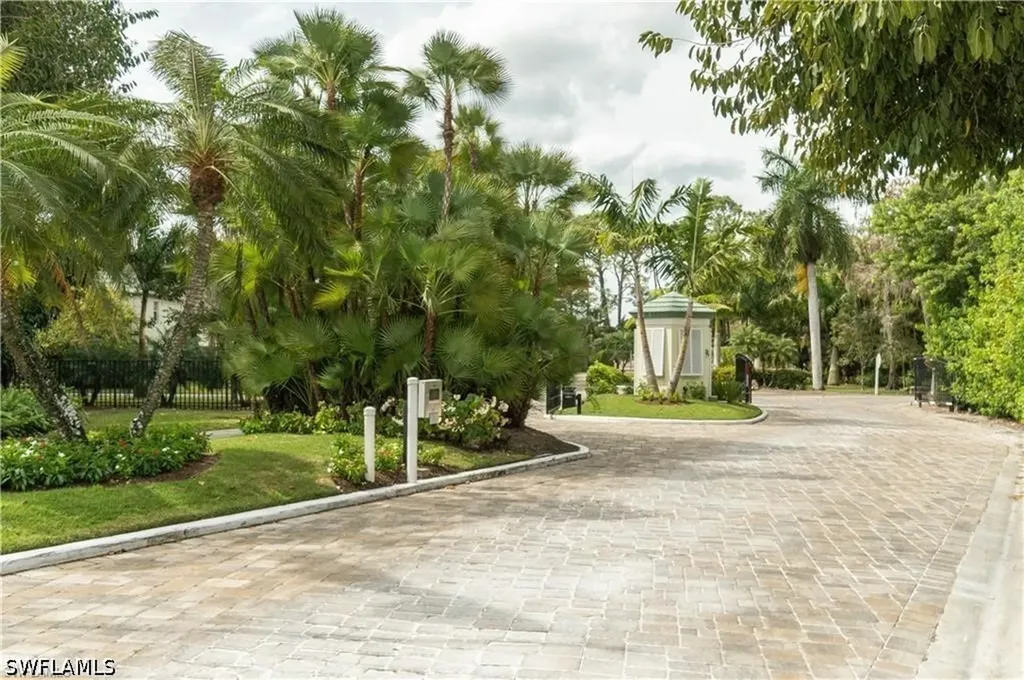 1960 Bald Eagle Drive Naples FL 34105