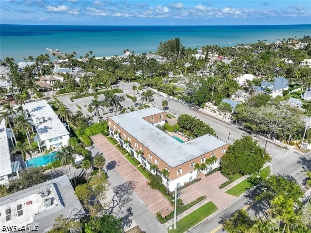1222 Gordon Drive Naples FL 34102