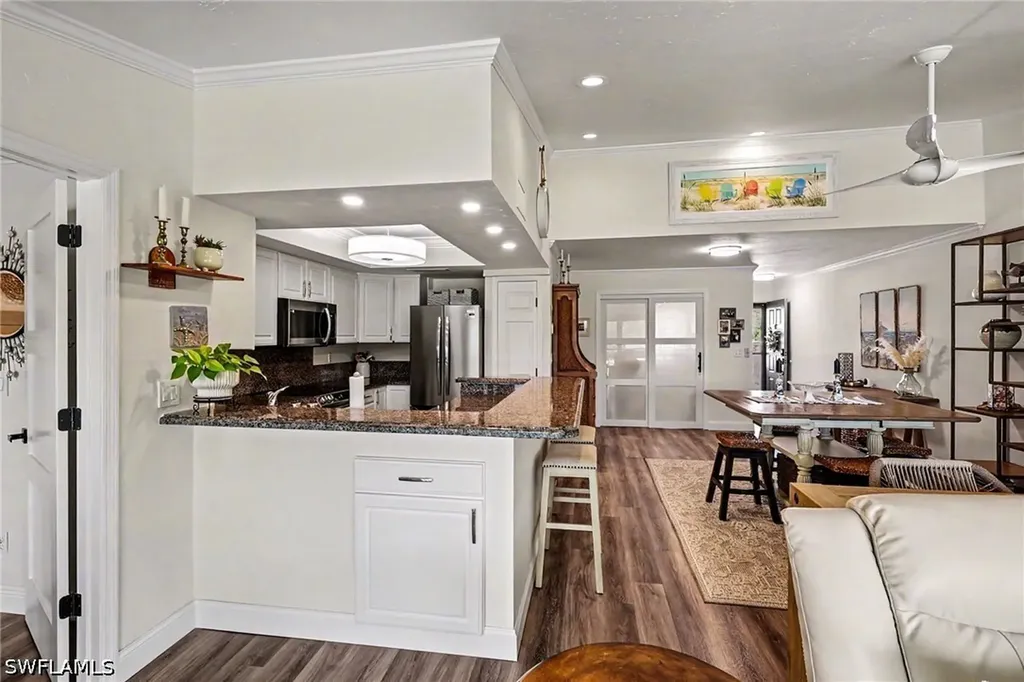5950 Trailwinds Drive Fort Myers FL 33907