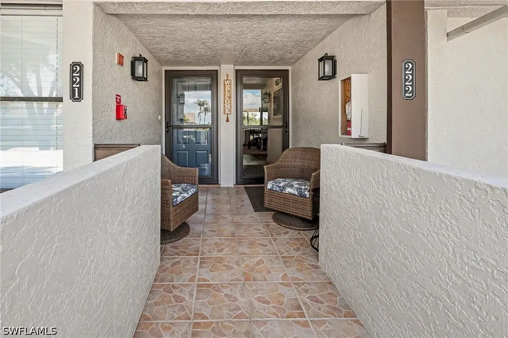 5950 Trailwinds Drive Fort Myers FL 33907