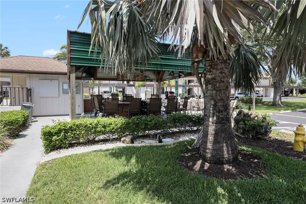 5950 Trailwinds Drive Fort Myers FL 33907