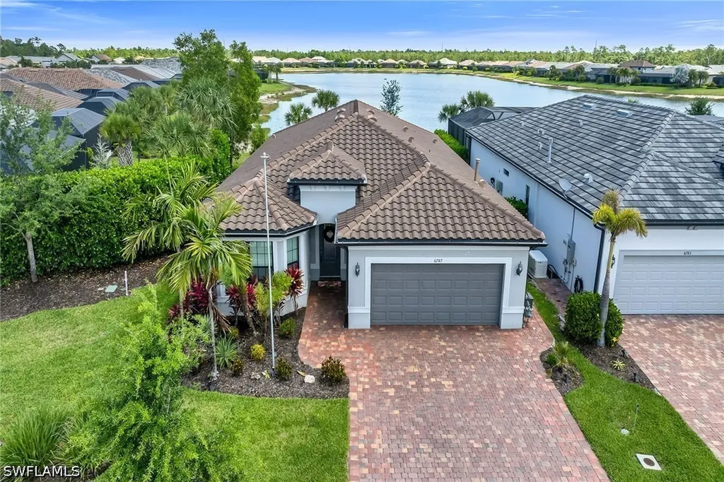 6787 Pennyroyal Drive Naples FL 34114