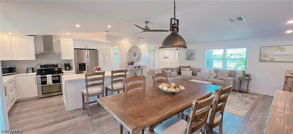 11 Palmview Boulevard Fort Myers Beach FL 33931