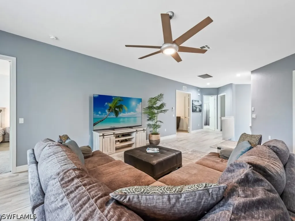 6021 Jonathans Bay Circle Fort Myers FL 33908