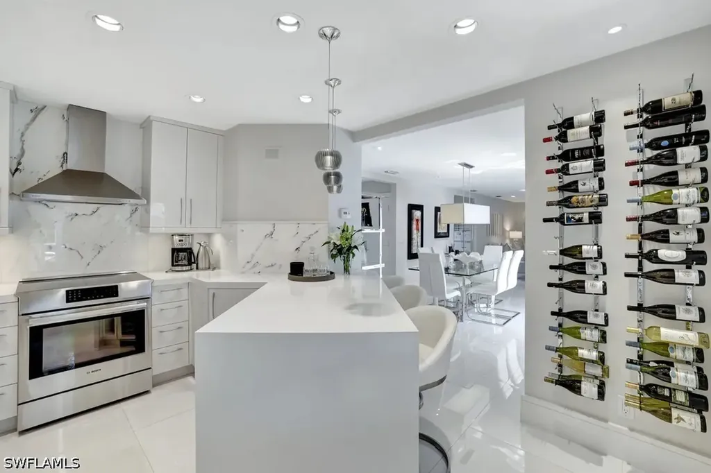 231 3rd Avenue S Naples FL 34102