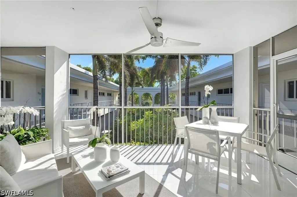 231 3rd Avenue S Naples FL 34102