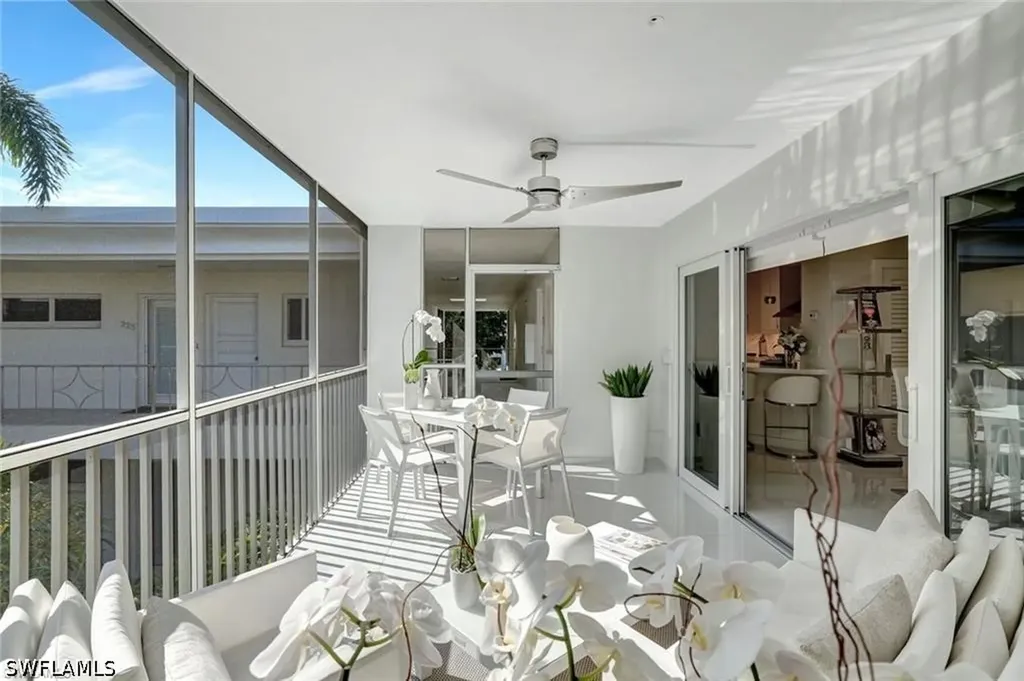 231 3rd Avenue S Naples FL 34102