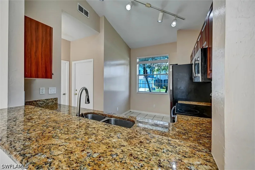 3616 Pine Oak Circle Fort Myers FL 33916