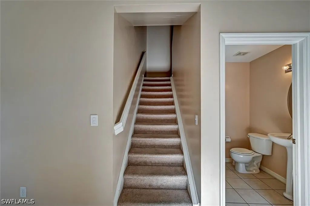 3616 Pine Oak Circle Fort Myers FL 33916