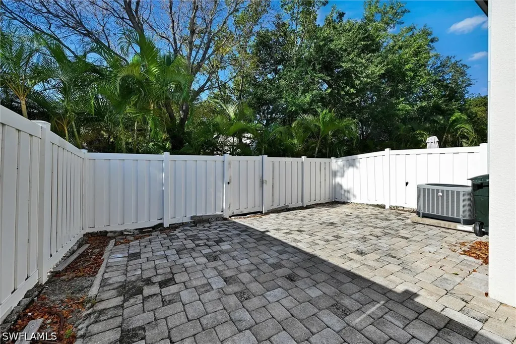 3616 Pine Oak Circle Fort Myers FL 33916
