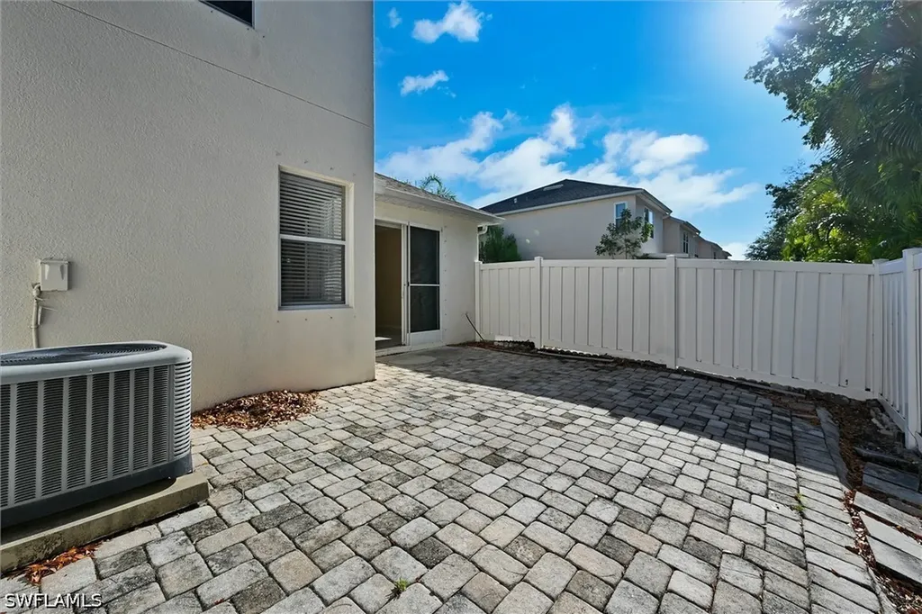 3616 Pine Oak Circle Fort Myers FL 33916