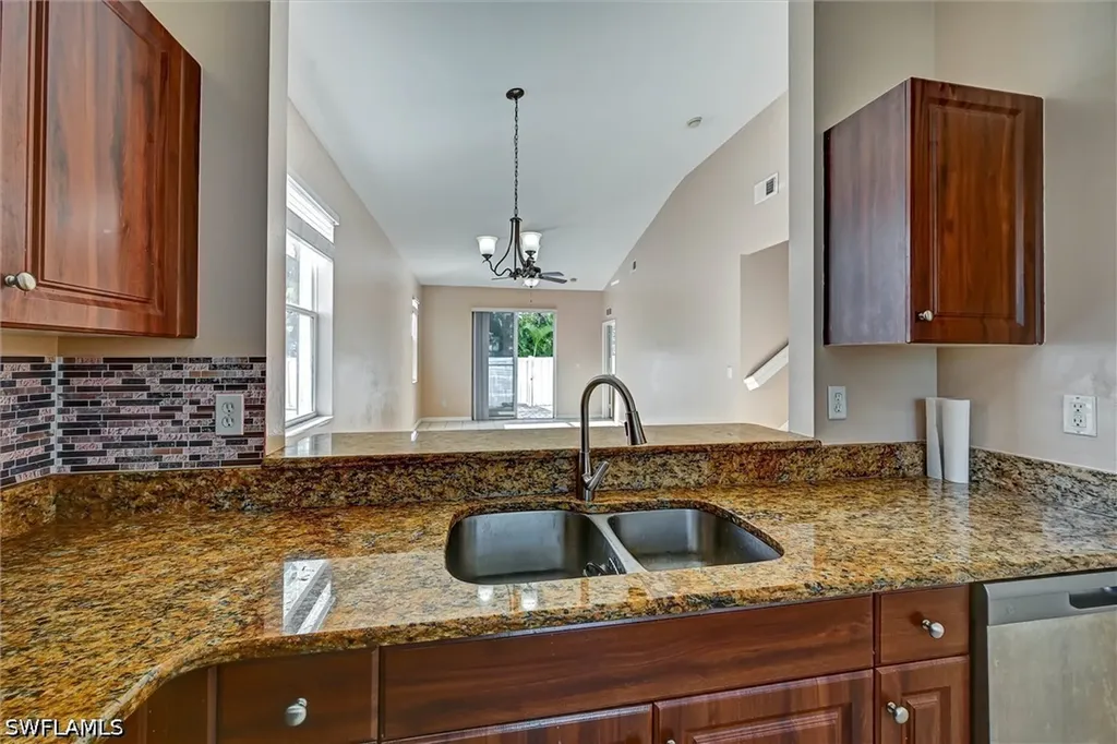 3616 Pine Oak Circle Fort Myers FL 33916