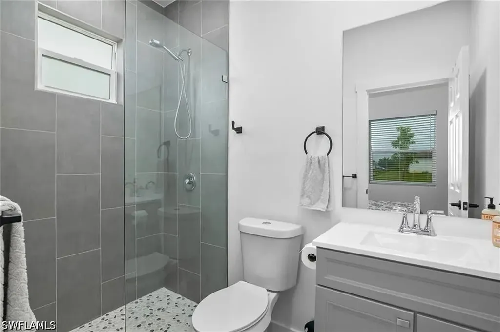 724/726 Gretchen Avenue S Lehigh Acres FL 33973