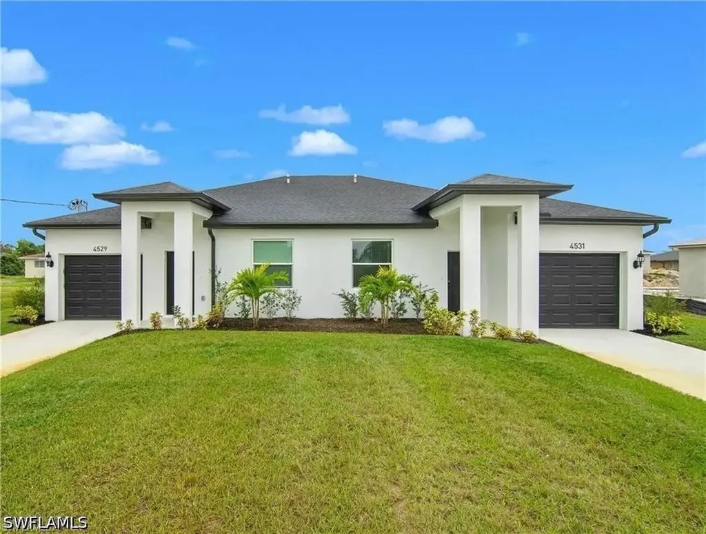 724/726 Gretchen Avenue S Lehigh Acres FL 33973