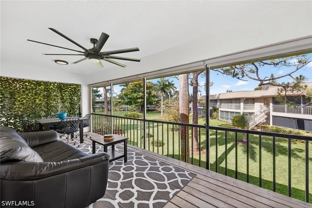 1549 Sandpiper Street Naples FL 34102