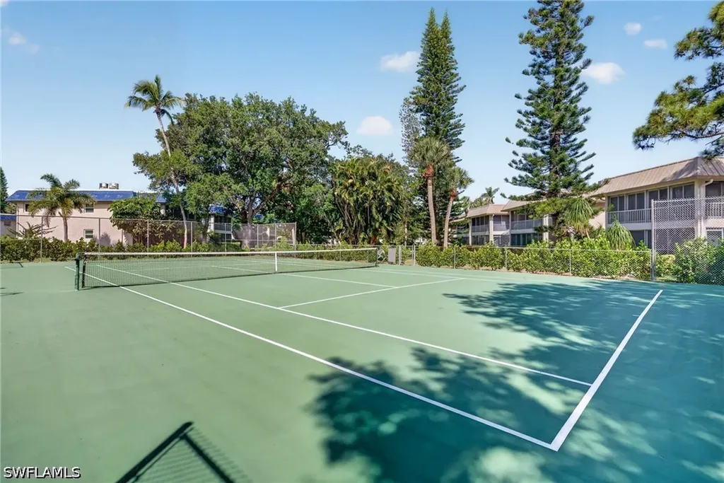 1549 Sandpiper Street Naples FL 34102