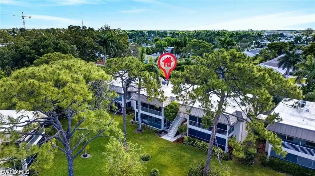 1549 Sandpiper Street Naples FL 34102