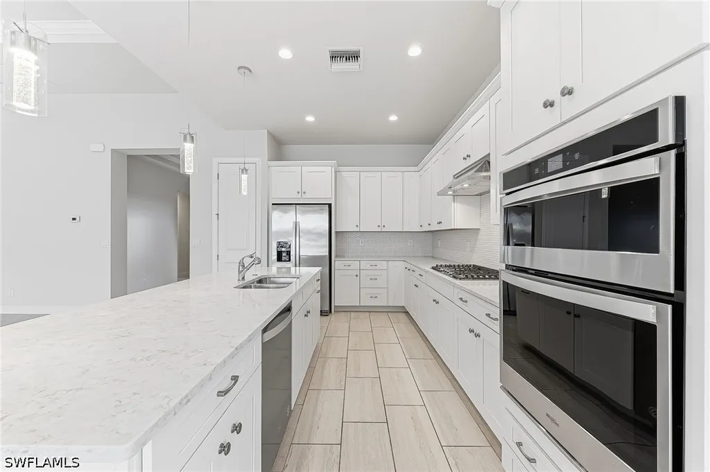 8957 Mustique Lane Naples FL 34114