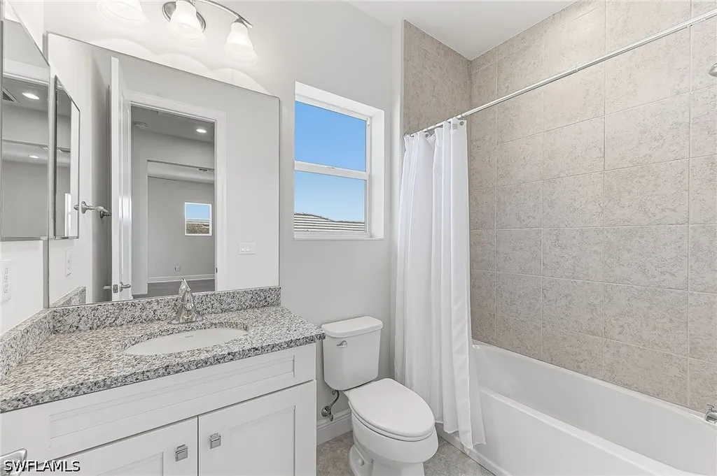 8957 Mustique Lane Naples FL 34114