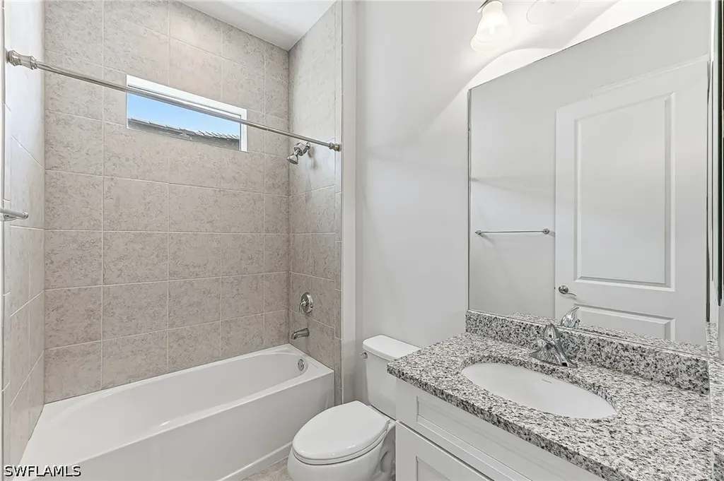 8957 Mustique Lane Naples FL 34114