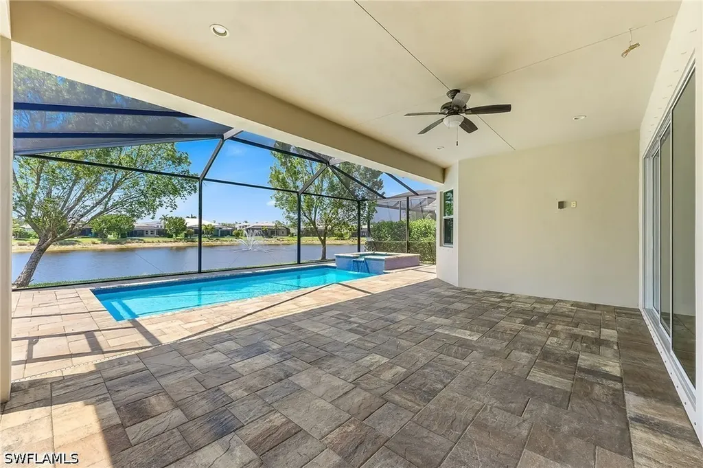 8957 Mustique Lane Naples FL 34114