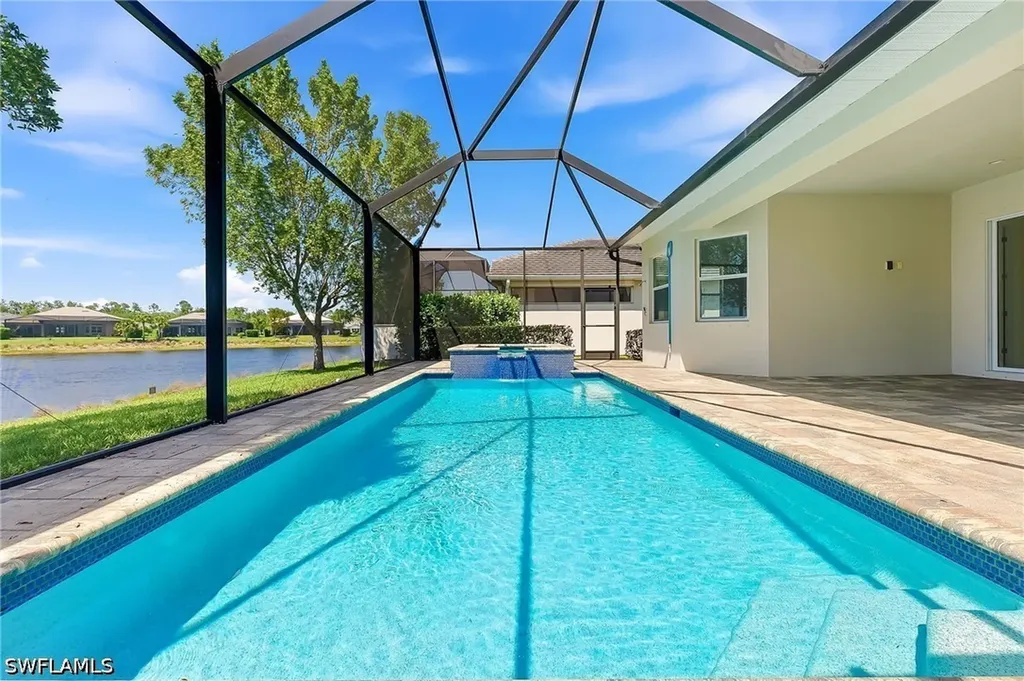 8957 Mustique Lane Naples FL 34114