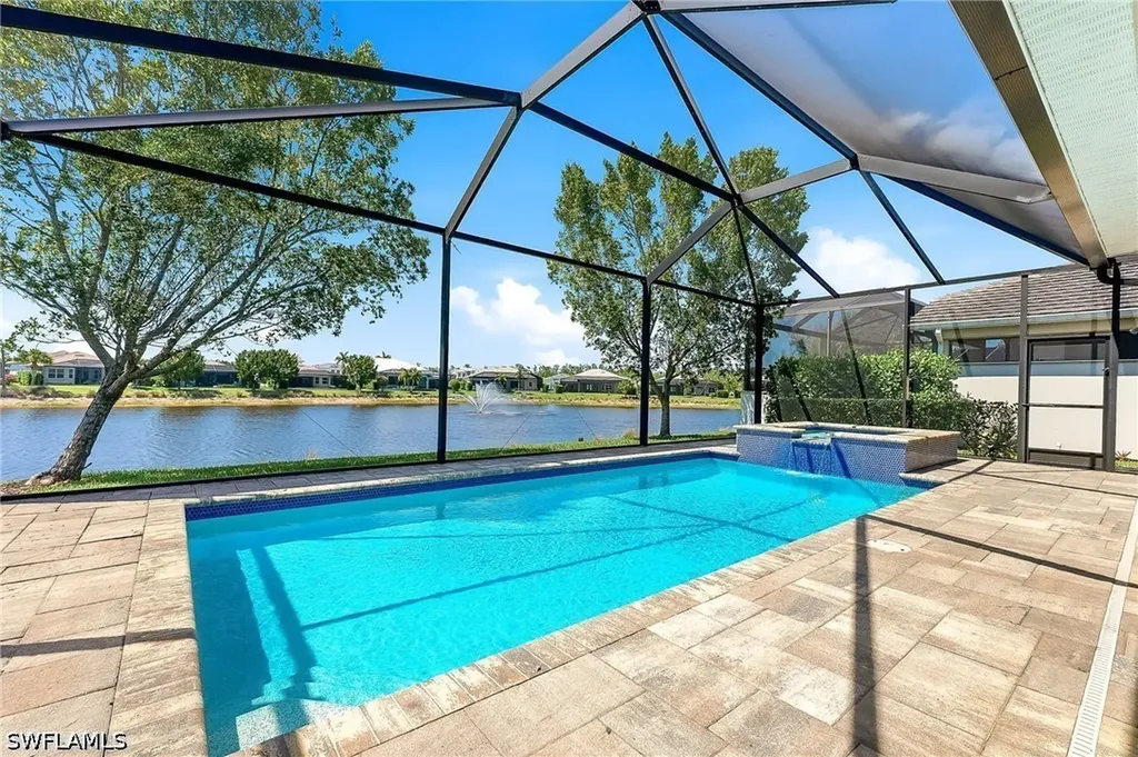 8957 Mustique Lane Naples FL 34114