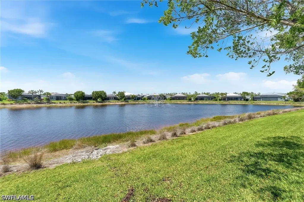 8957 Mustique Lane Naples FL 34114